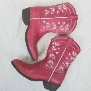 Ariat pink women's leather cowboy booties white trim western coastal cowgirl 4